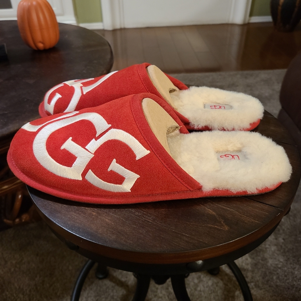 UGG Scuff Logo Slipper Samba Red Cream